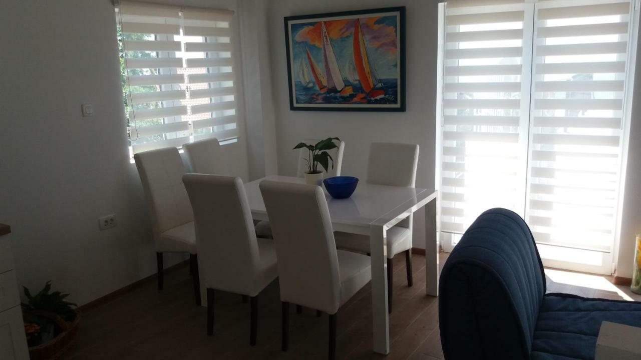 Apartments Nika มลินี ภายนอก รูปภาพ